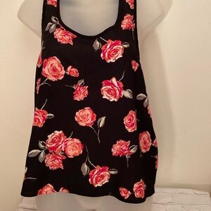 Xhilaration floral tank large